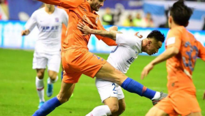 国足球员穿着很土吗？风格争议背后，藏着怎样的审美密码