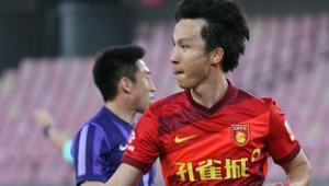 丁勇岱质疑:他们场上踢的,真的是足球吗?