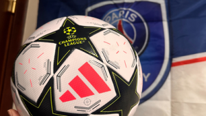 职业比赛足球是热粘合吗