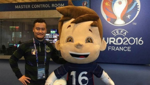 足球联赛中贺炜解说那些令人难忘的精彩瞬间与激情话语