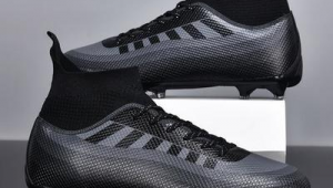 脚背高脚宽适配足球鞋大揭秘，哪款才是你的最佳之选？