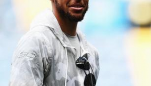 踢足球会有抬头纹吗？探究足球运动与面部纹路的关联