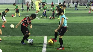 跑的慢可以学足球吗?答案在这里,快来一探究竟!