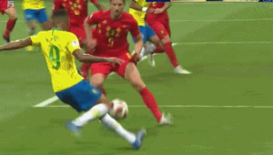 世界杯足球不好踢吗？赛场风云变幻，实力与机遇的激烈碰撞