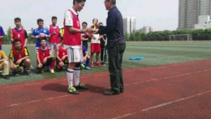 大一选修足球好过吗