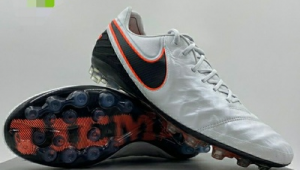 刺客足球鞋哪双比较宽一点,满足宽脚需求的选择指南