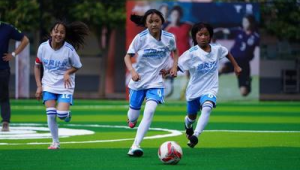 足球考验身高吗？女生在足球场上的身高影响因素探究