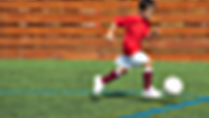 男生踢足球穿啥袜子？这里有超实用的推荐等你来瞧