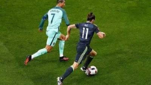 FIFA 足球世界有女生玩吗？探寻女足玩家在这方天地的身影