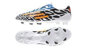 香港现在足球鞋打折吗