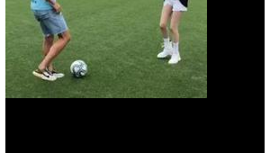 可以换个人踢足球吗？探寻足球场上人员变换背后的故事与影响