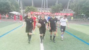 哥们哥们踢过足球吗?感受绿茵激情,畅享热血对抗!