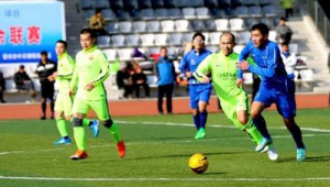 初学者足球怎么选？哪款更适合开启你的足球逐梦之旅？