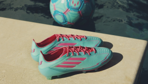 脚小球员福音：哪款足球鞋适配小脚打造绝佳运动体验