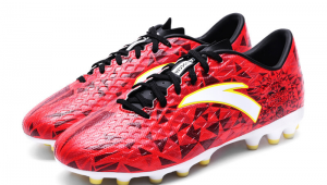 男士足球鞋安踏哪款好？这几款热门之选别错过