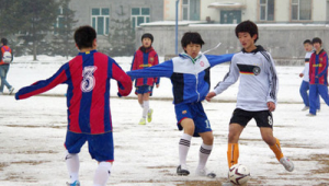 冬天足球球员不冷吗