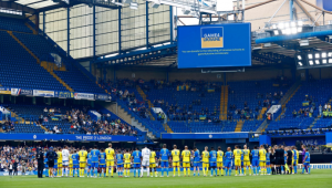 乌克兰足球赛场美女观众数量究竟多不多？