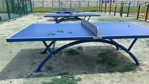 足球有刺鼻气味有害吗