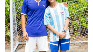 足球可以带头盔吗女生