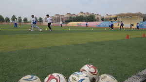 即墨去哪踢足球最好看呢