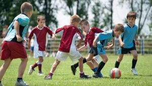 踢足球适合儿童长高吗?快来一探究竟!