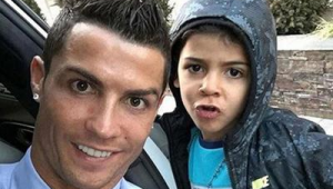 C罗足球最值得买吗?全方位剖析其价值与考量因素