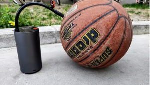 充单车的气能给足球打气吗？答案在这里揭晓！