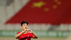 足球比赛门卫究竟能否控球？引发对其控球能力的深度探讨