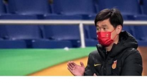 足球教练挨骂事件究竟是真是假？背后真相引人深思