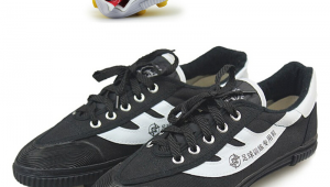 双星防滑足球鞋推荐哪款，这些款式助你驰骋绿茵场