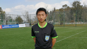 足球可以不听裁判吗为什么