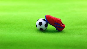 绿色足球是否就意味着乌龙球?揭开绿茵场上的神秘“乌龙”面纱