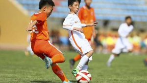 九岁开始练习足球晚吗？开启足球梦想，年龄不是阻碍