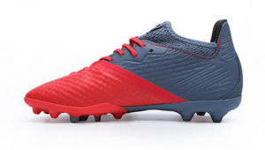 灰色足球鞋推荐，适合男生的足球鞋精选