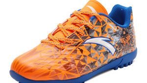 足球跑步鞋男童能穿吗？全方位解析满足你的疑问