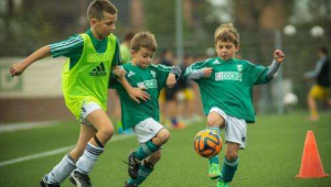 儿童足球训练是否需要补钙？一文为你揭晓答案