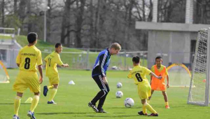 成人足球哪款好用一点？全方位对比助你挑到心仪之选