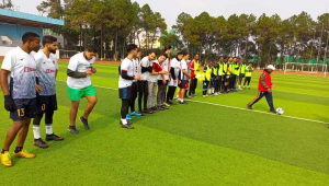 国内国外踢足球的人数究竟有多少?现状如何?