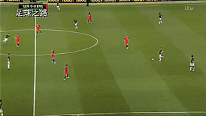 足球比赛中球可以长时间不过中场吗？规则与实际情况解读