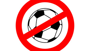 老师禁止踢足球违法吗