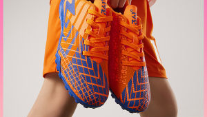 50元以下足球鞋推荐，哪款能助你在球场上尽情驰骋？