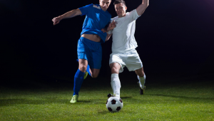 足球员为何未加盟豪门？背后原因引人深思