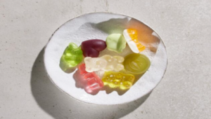 足球凝胶糖果超甜吗