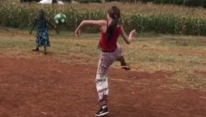 踢足球是否需穿运动内衣？这些要点你得知道