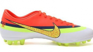 足球鞋鞋头需硬吗？解析其对足球运动表现的影响