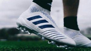 女生足球鞋购买指南：哪款好穿又耐穿