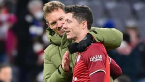 郑教授说足球是真的吗 引发对足球真实性的深度探究