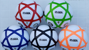 什么颜色的足球好看吗