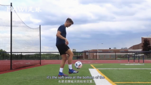 初学足球穿高钉是否可行，这些要点你得知道