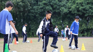 大学体育课足球好过吗?看看这些要点或许能给你答案